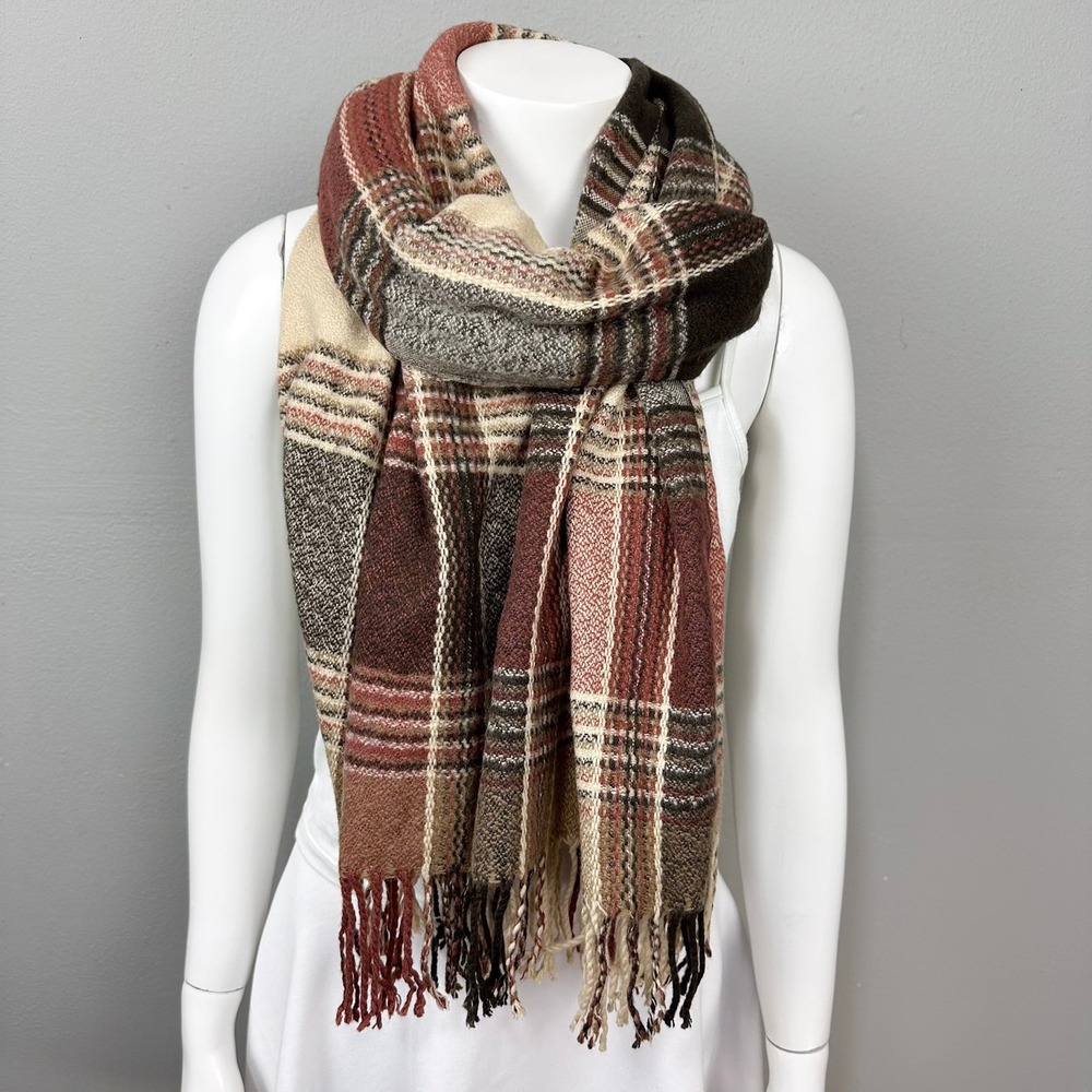 Plaid Scarf Neckwarmer OS Beige Brown Fall Fringe Cozy Fuzzy Soft Long Rectangle